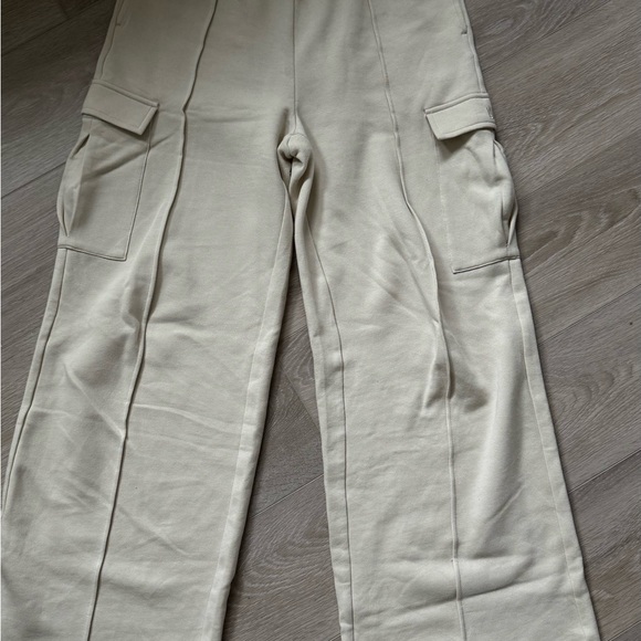 Threads Cargo Jogger - Picture 2 of 5